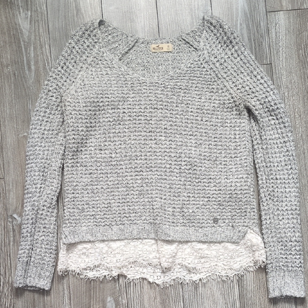 Hollister Light Gray Waffle Knit Chunky Sweater with Lace Trim XS